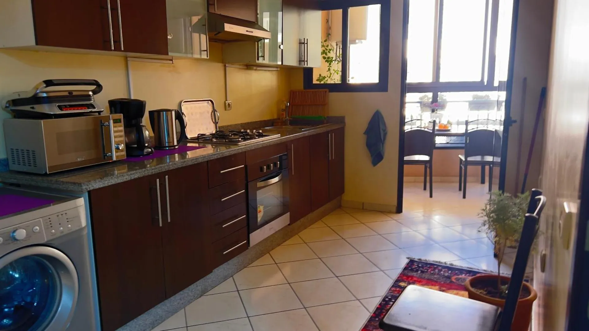 Magnifique, Appartement, Familial, Spacieux 2Chambres Salon Salle A Manger Marrakesh 0*,  Morocco